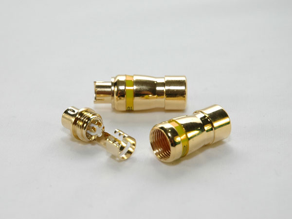 S-Video Plug 24k Gold Plated - Click Image to Close